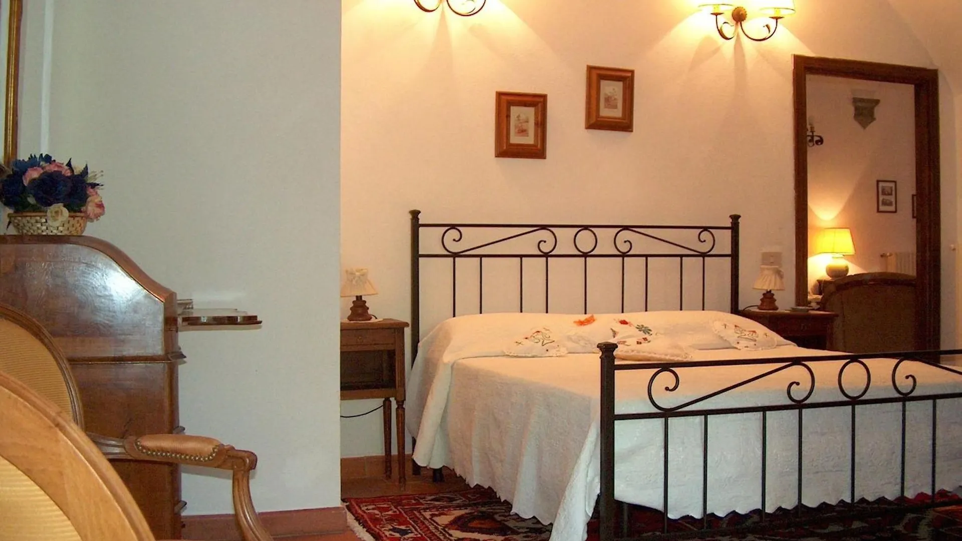 Sunny Villa In Castiglion Fiorentino With Private Pool
